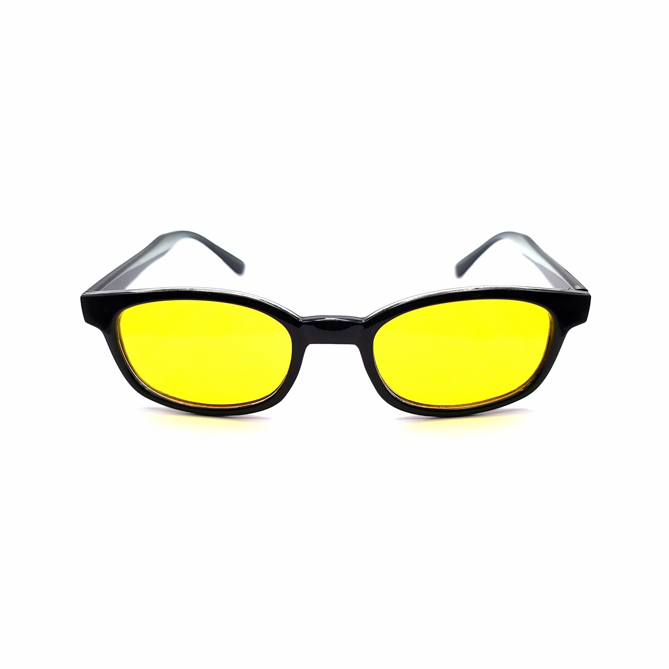 all-black-night-driving-yellow 