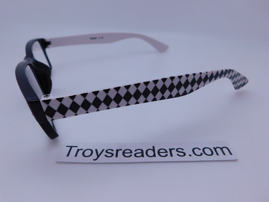 Black And White Readers In Four Styles Reader with Display 