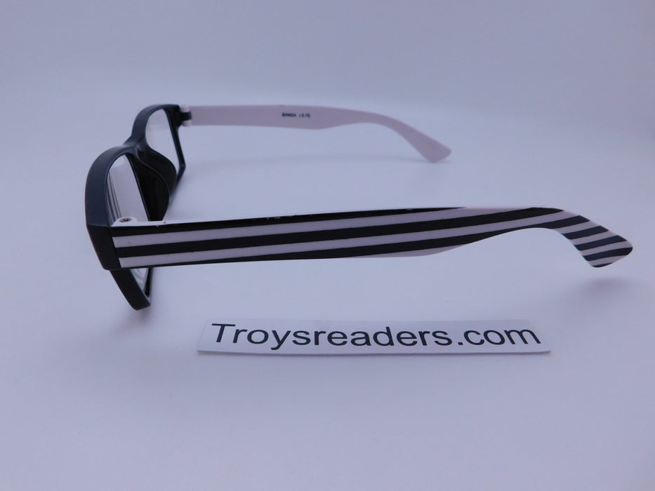 Black And White Readers In Four Styles Reader with Display 